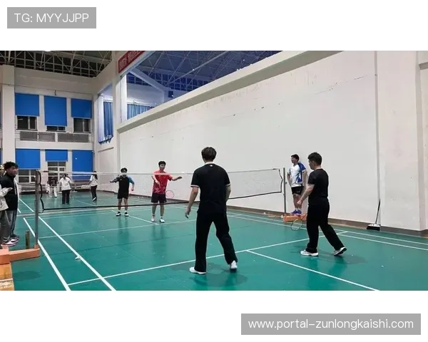 绥化市委社会工作部羽毛球比赛选手：赛事提供切磋平台，有助释放压力